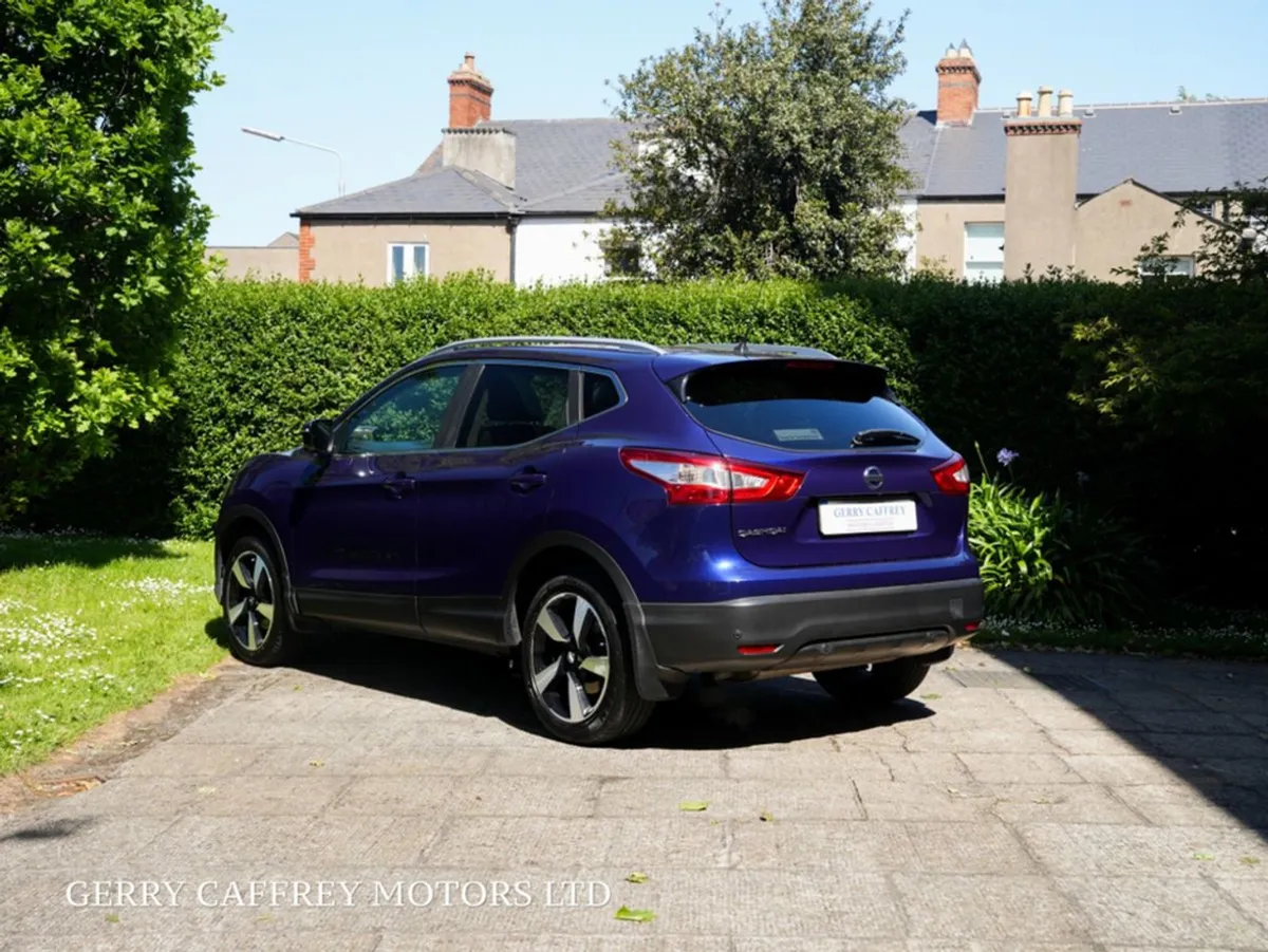 Nissan QASHQAI SV CVT Premium E6 4DR Auto - Image 4