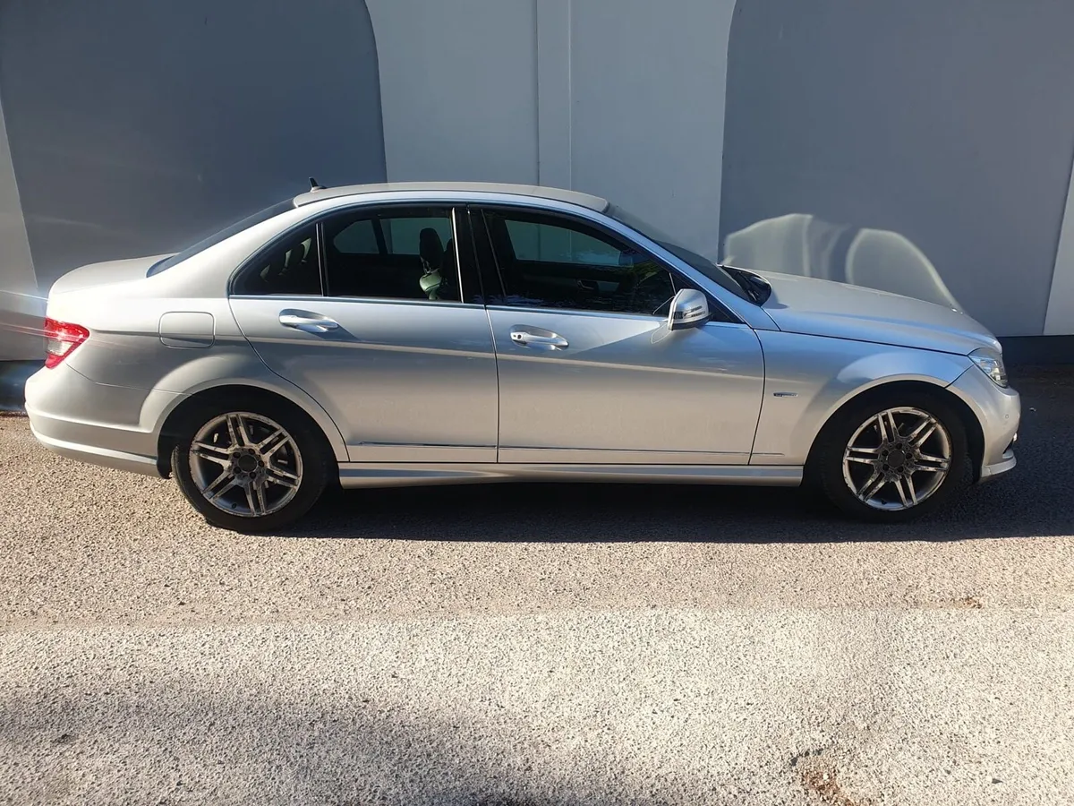 MERCEDES C250 - Image 3