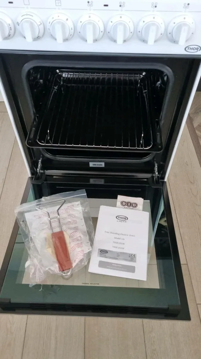 Thor Free Standing Electric Oven - Image 1