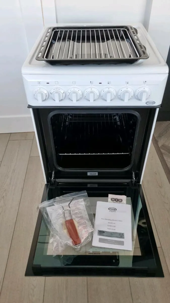 Thor Free Standing Electric Oven - Image 4