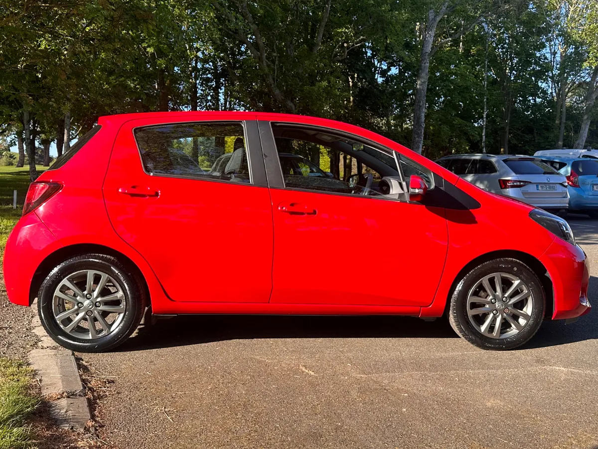 TOYOTA YARIS DIESEL - Image 4