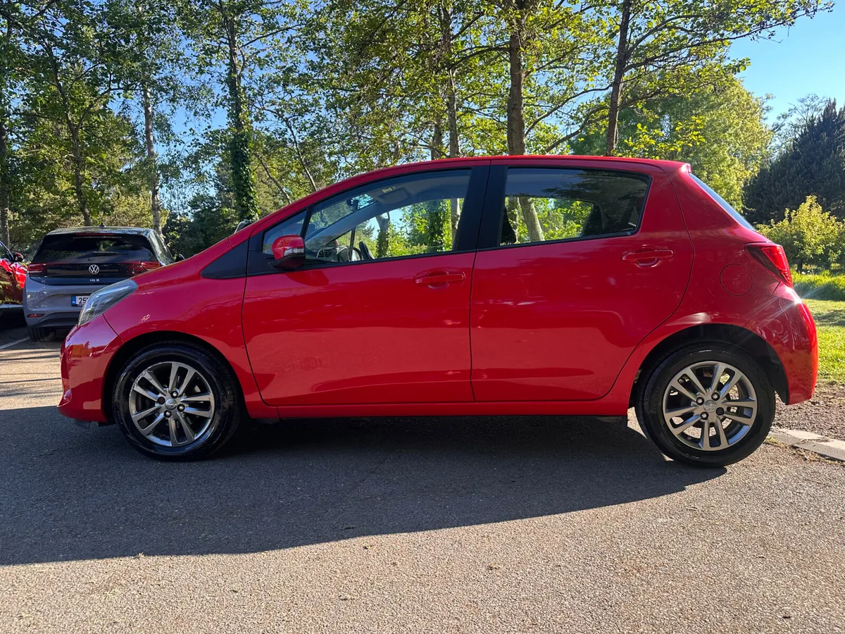 TOYOTA YARIS DIESEL - Image 3