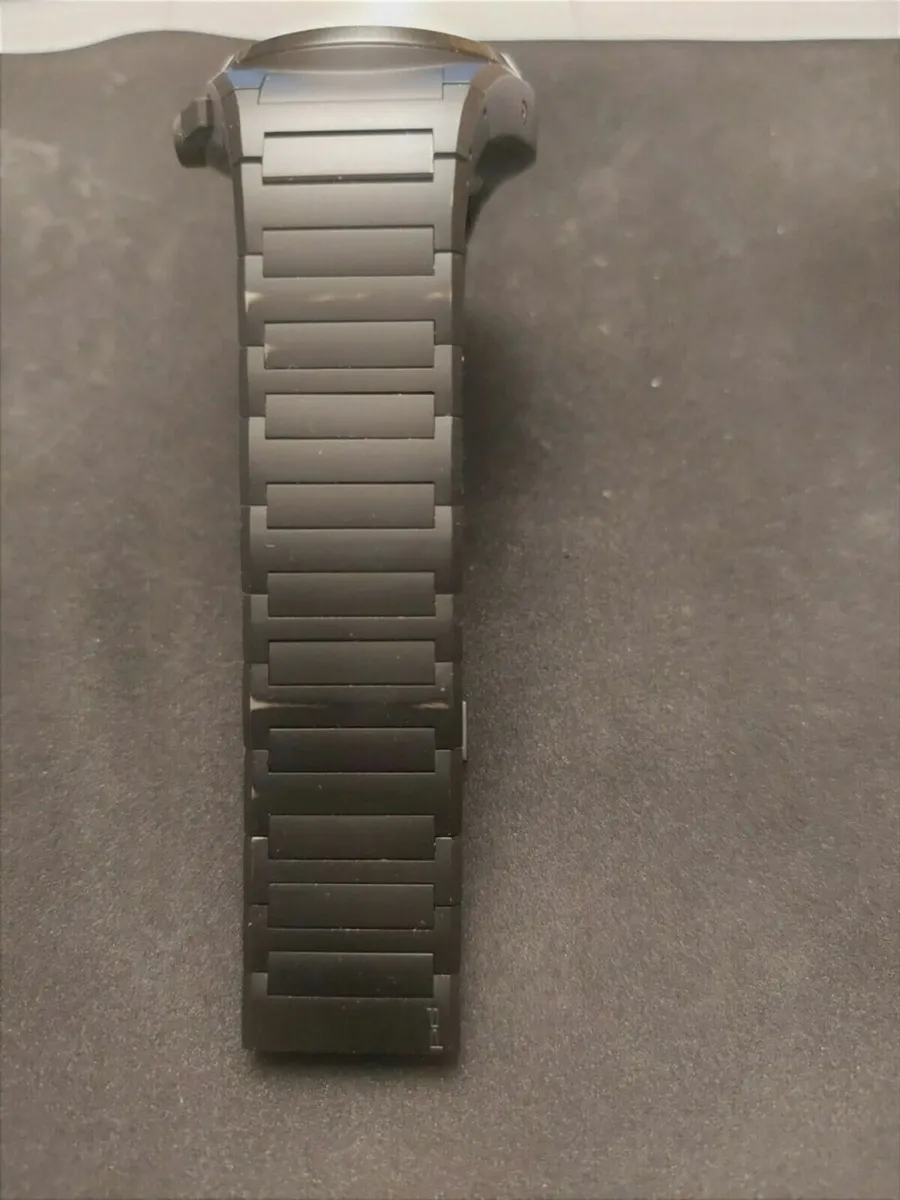 Porsche Design Watch Dashboard Titanium Chronograp - Image 2
