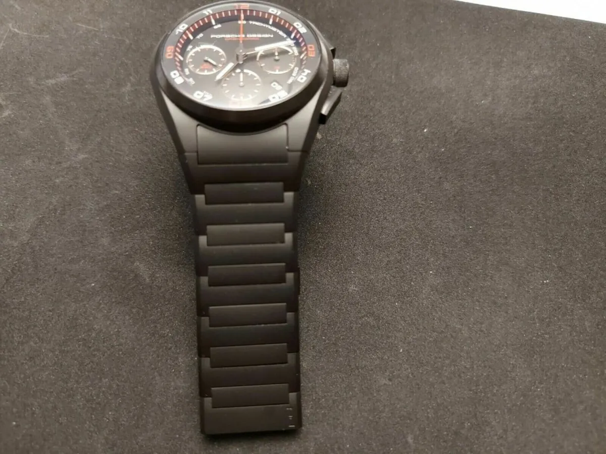 Porsche Design Watch Dashboard Titanium Chronograp - Image 4