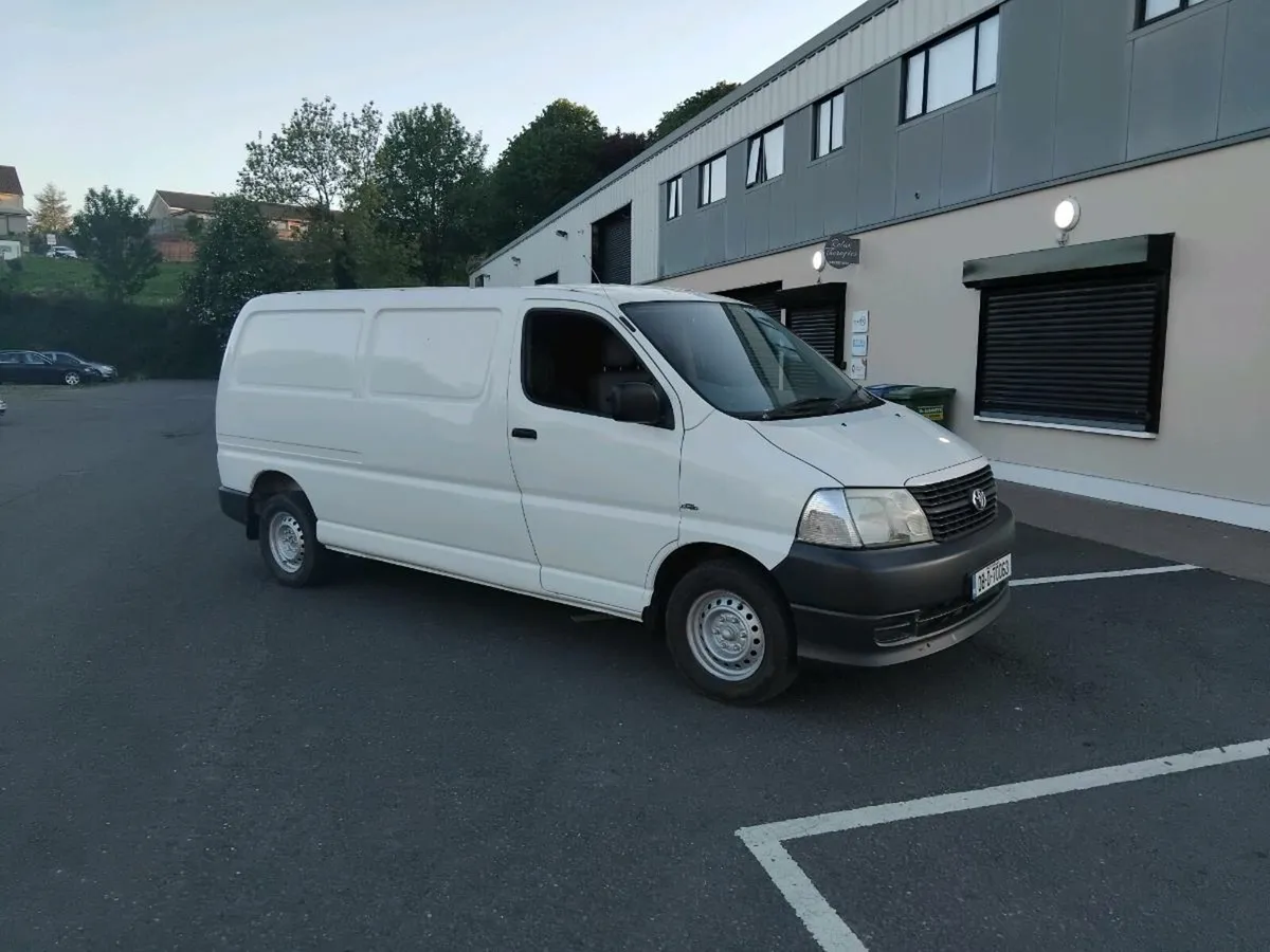 08 hiace low kms test 18/02/26 tax 08/25 - Image 1