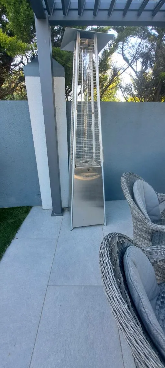 Garden furniture - Image 1
