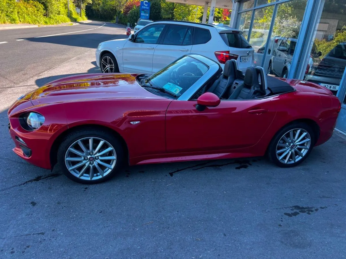 Fiat 124 Spider 1.4 Multi-air Turbo 140HP Lusso - Image 4