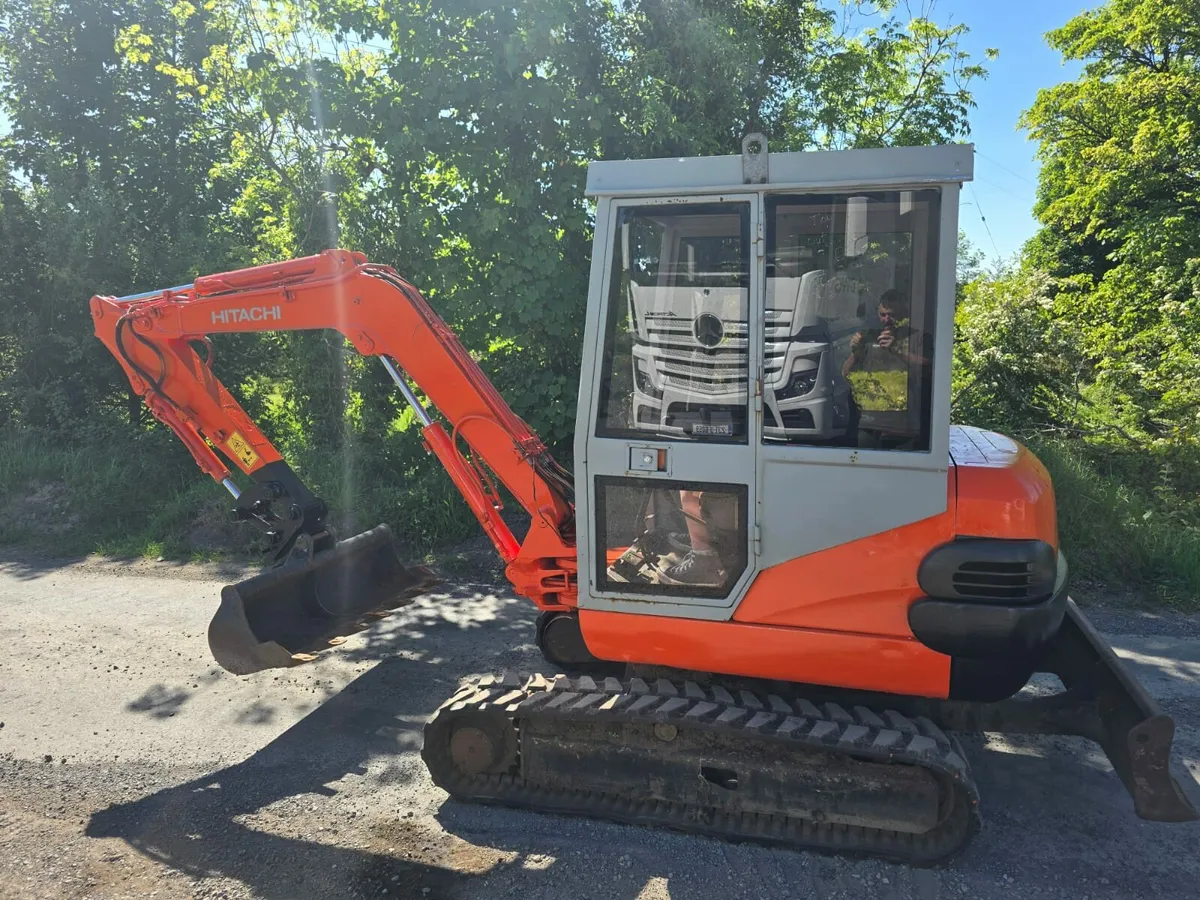 Hitachi Ex 30 - Image 2