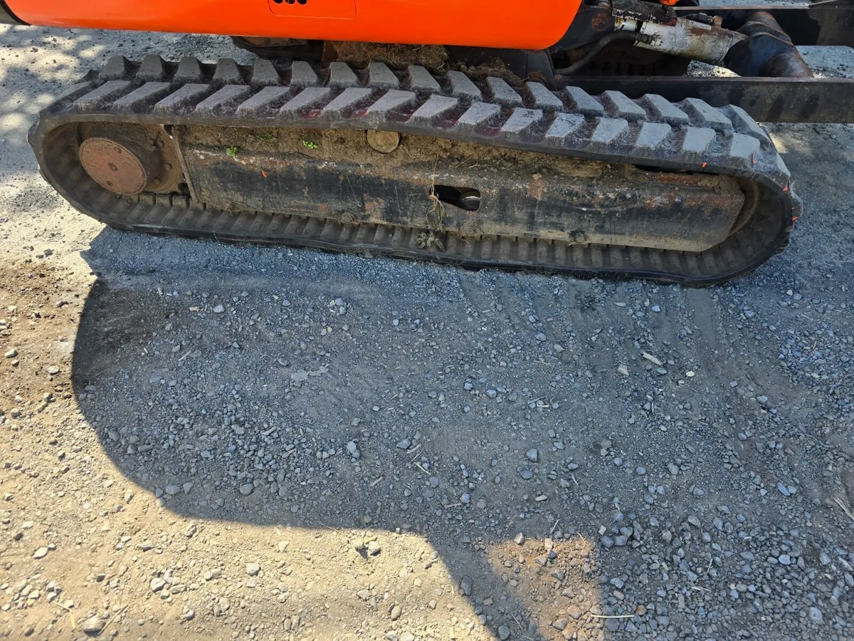 Hitachi Ex 30 - Image 4