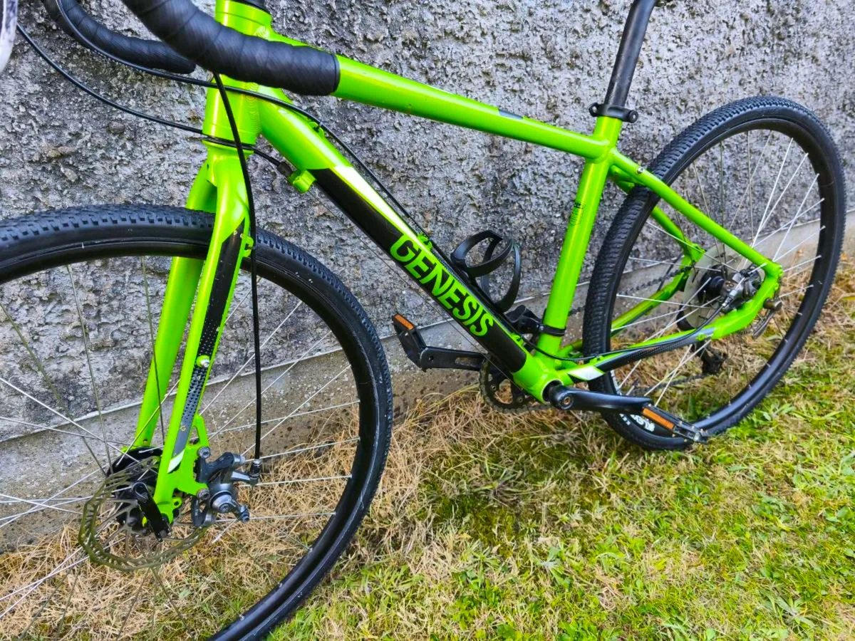Genesis 26 Cx- road junior bike - Image 4