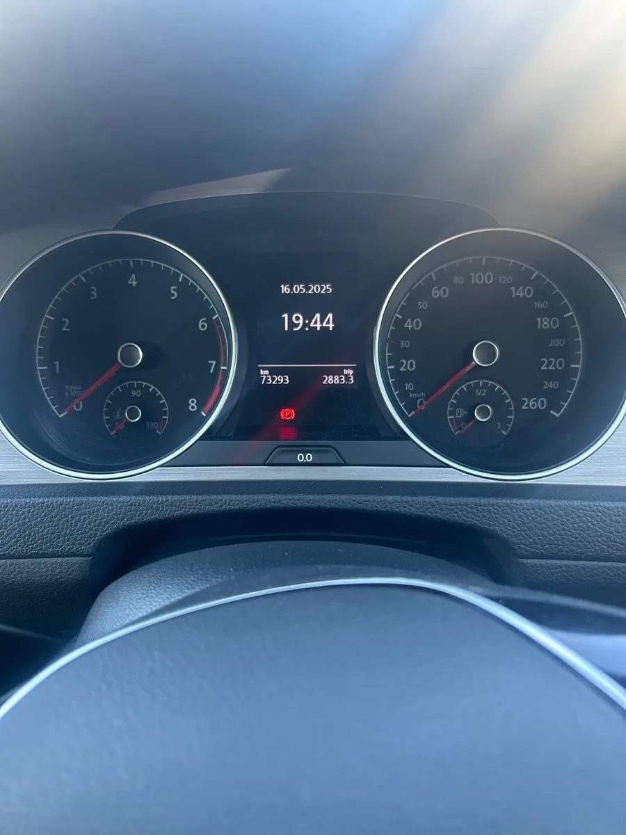 VW Golf 2015 TSI - Image 3