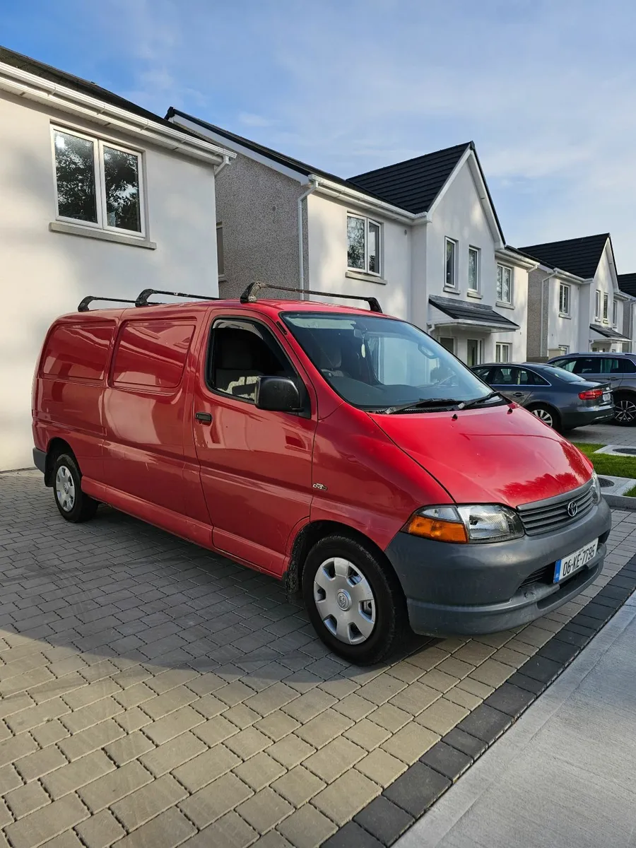 Toyota Hiace 2006 - Image 2