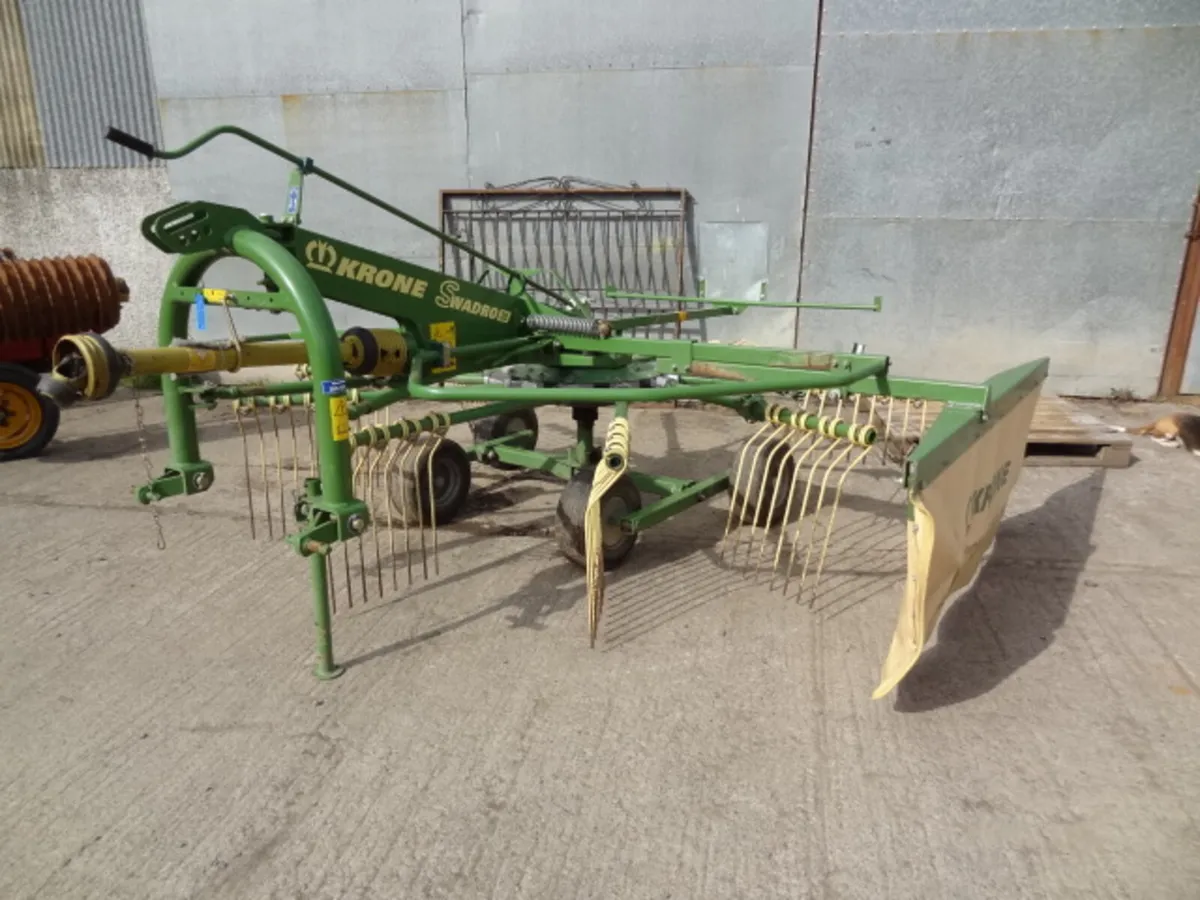 Krone Swadro 38 Single Rotor Rake - Image 2