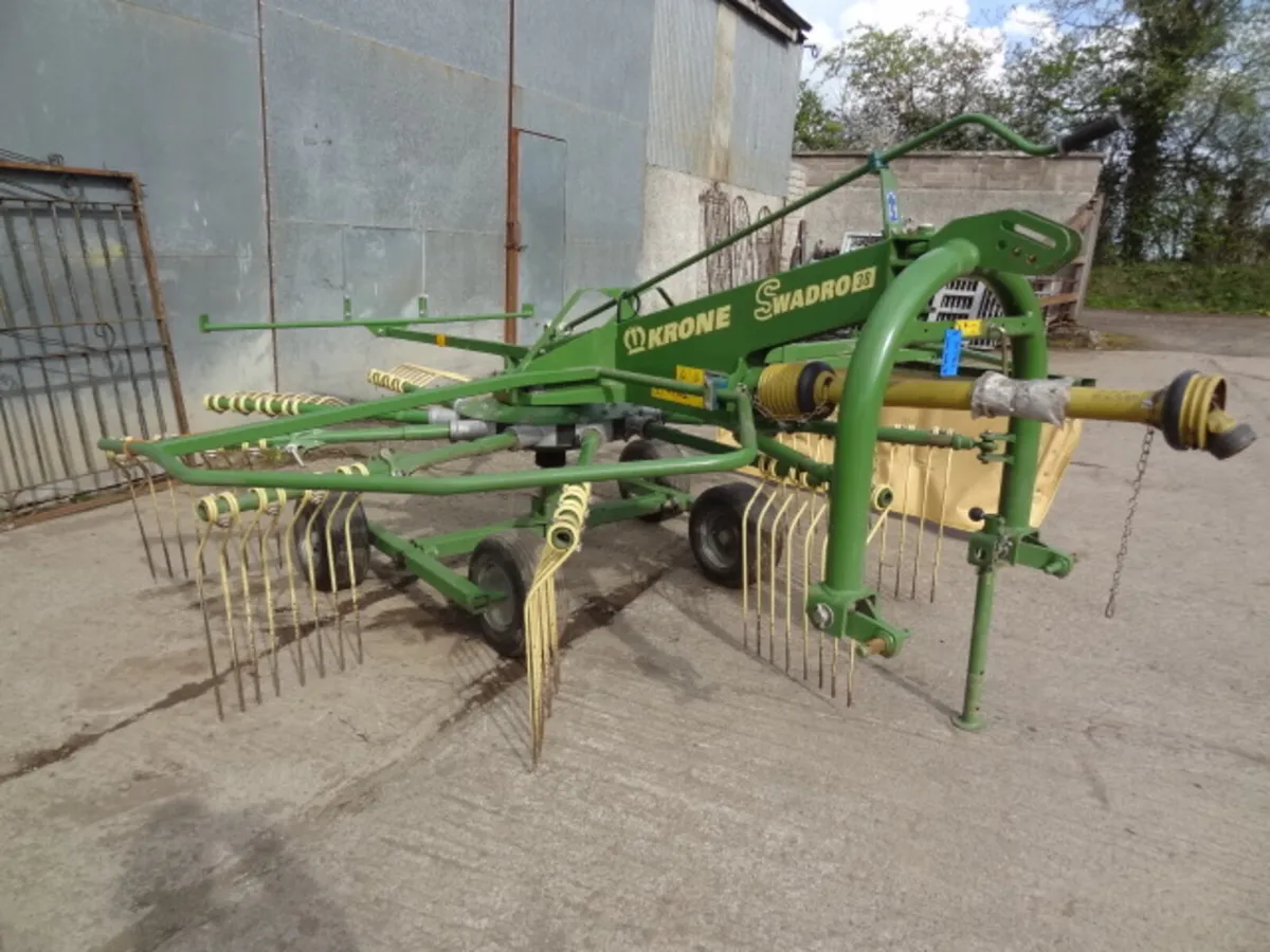 Krone Swadro 38 Single Rotor Rake - Image 4