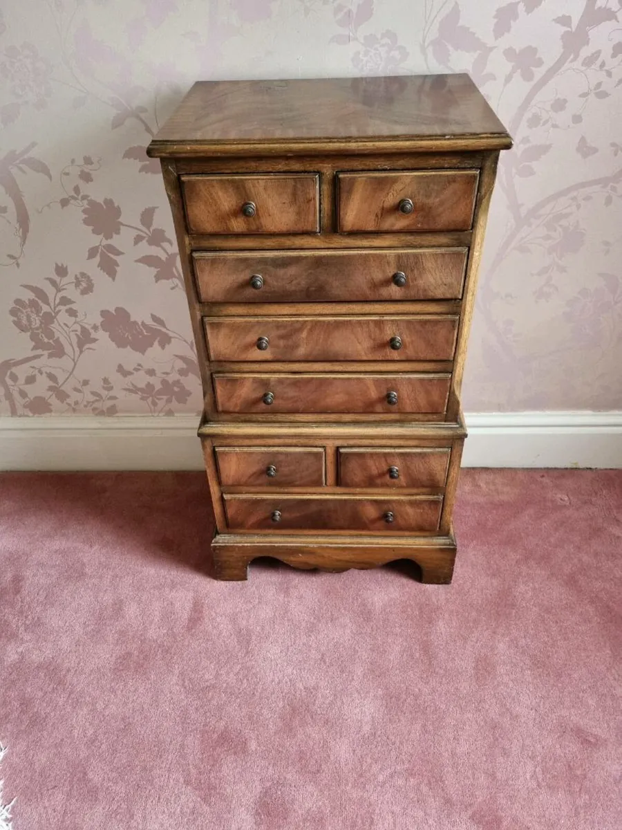 Compact Burr Walnut Chest Of Drawers - Image 2