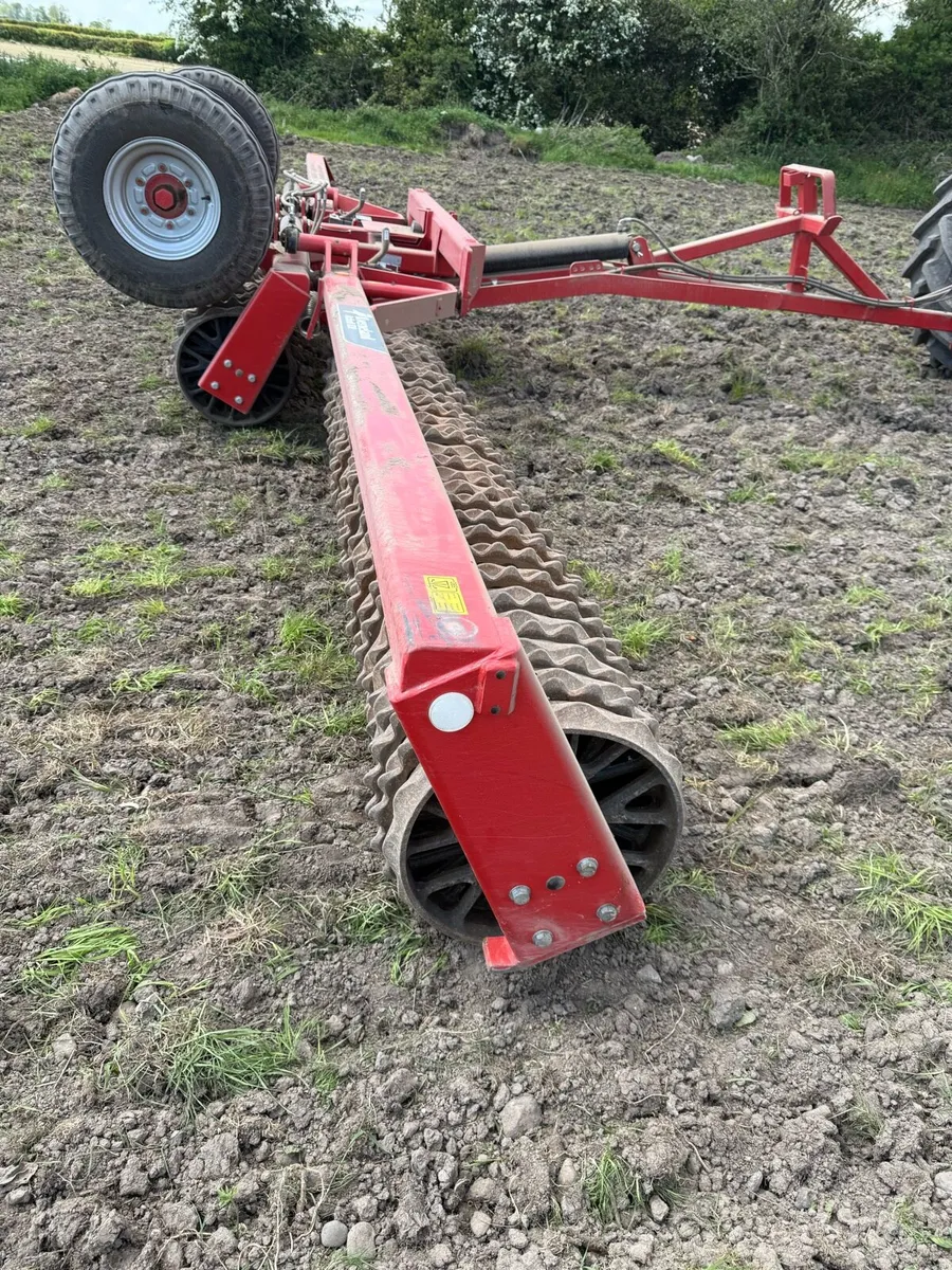 Keverneland actiroll 8.3 m ring roller - Image 3