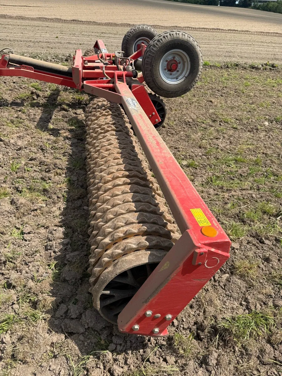 Keverneland actiroll 8.3 m ring roller - Image 4