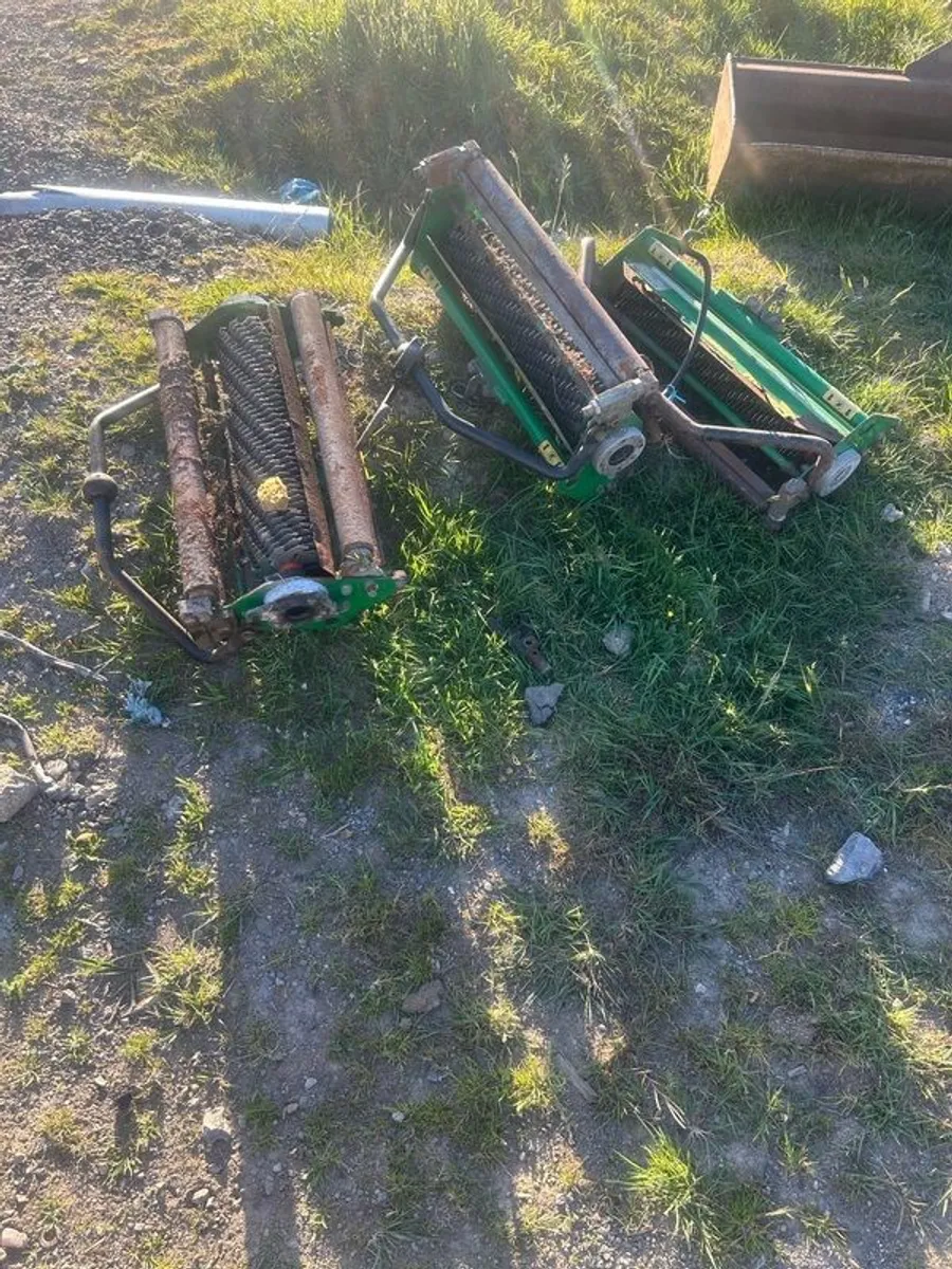 John Deere 2500A cylinder mower - Image 4
