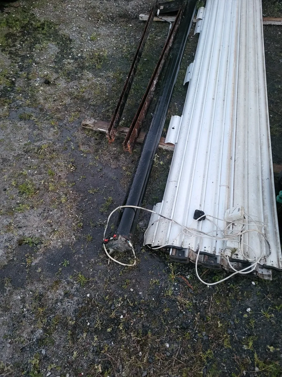 Roller garage door - Image 3