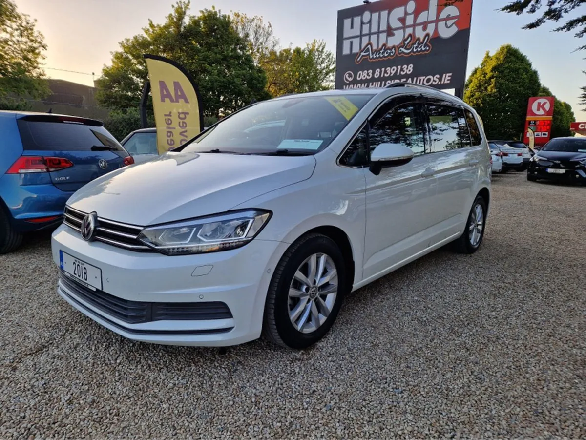 Volkswagen Touran Comfortline 1.4 Petrol Automati - Image 4