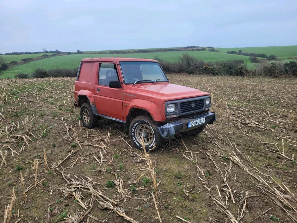 Daihatsu fourtrak - Image 1