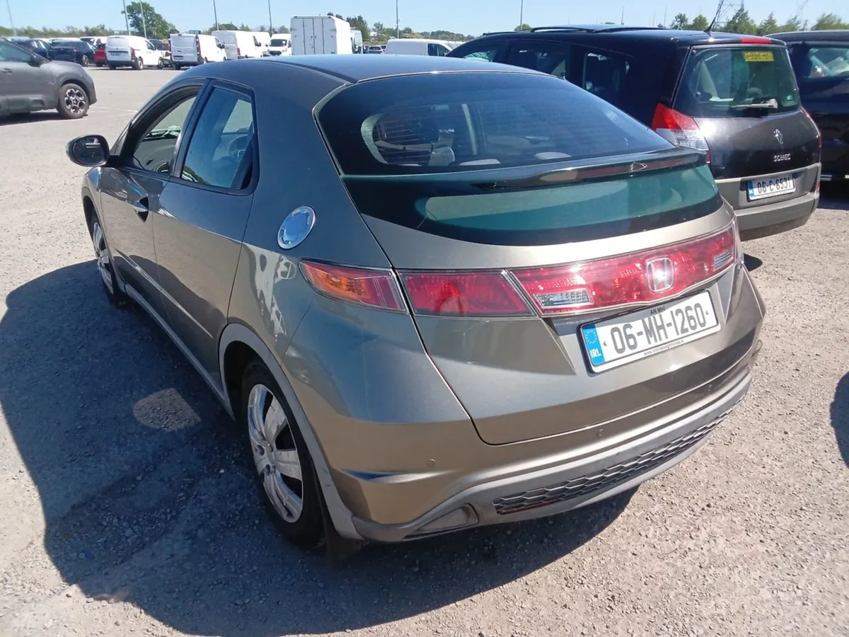 Honda Civic 1.4i SE - Image 3