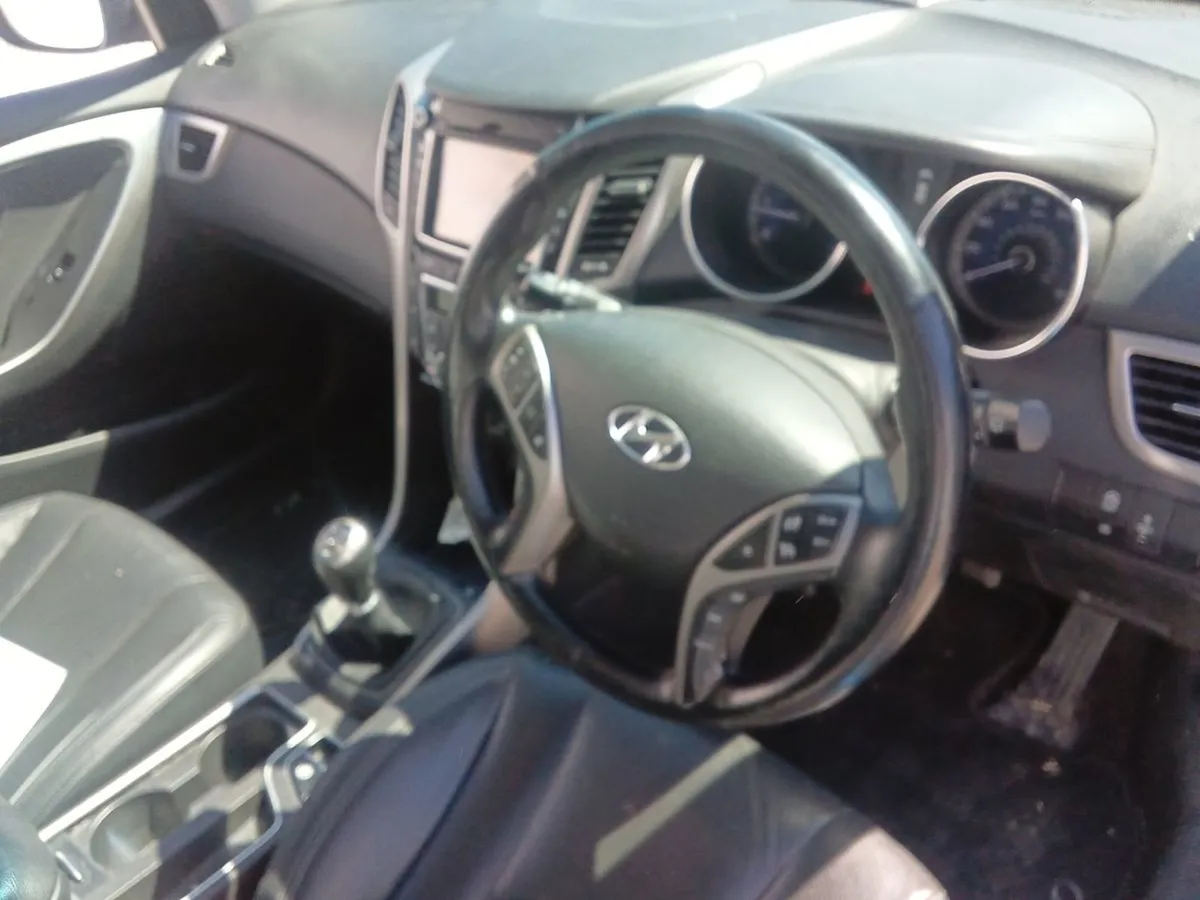 Hyundai i30 Premium B/D 1582 - Image 4