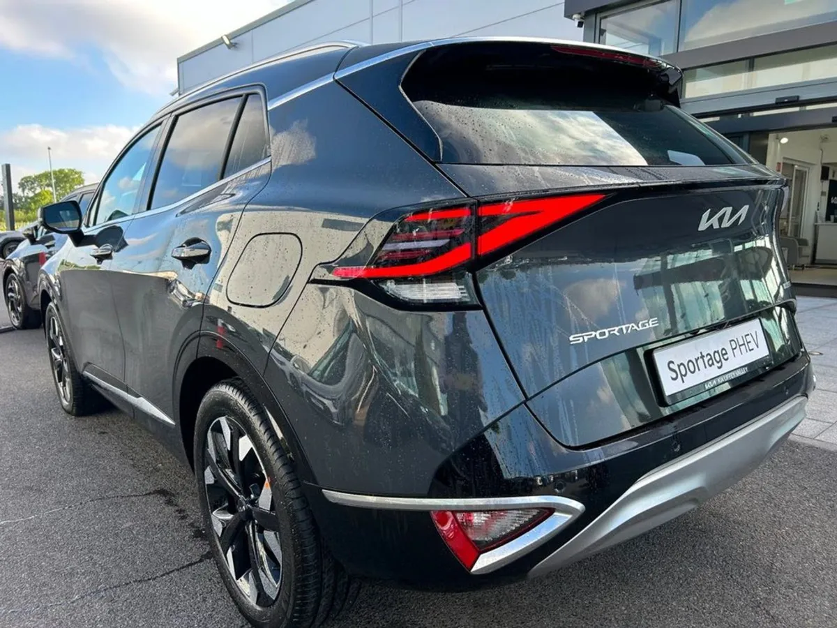 Kia Sportage 1.6 Plug in Hybrid (special Edition ) - Image 3