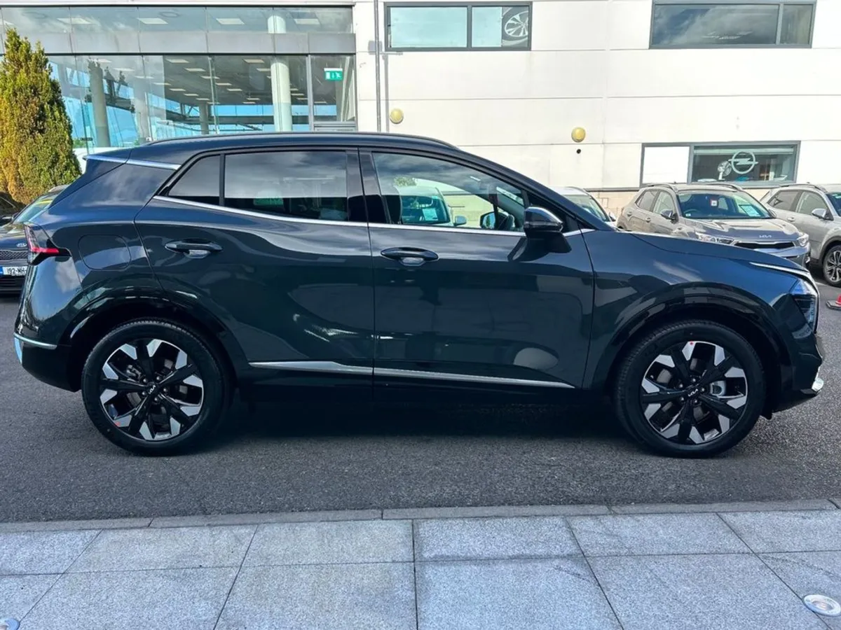 Kia Sportage 1.6 Plug in Hybrid (special Edition ) - Image 4