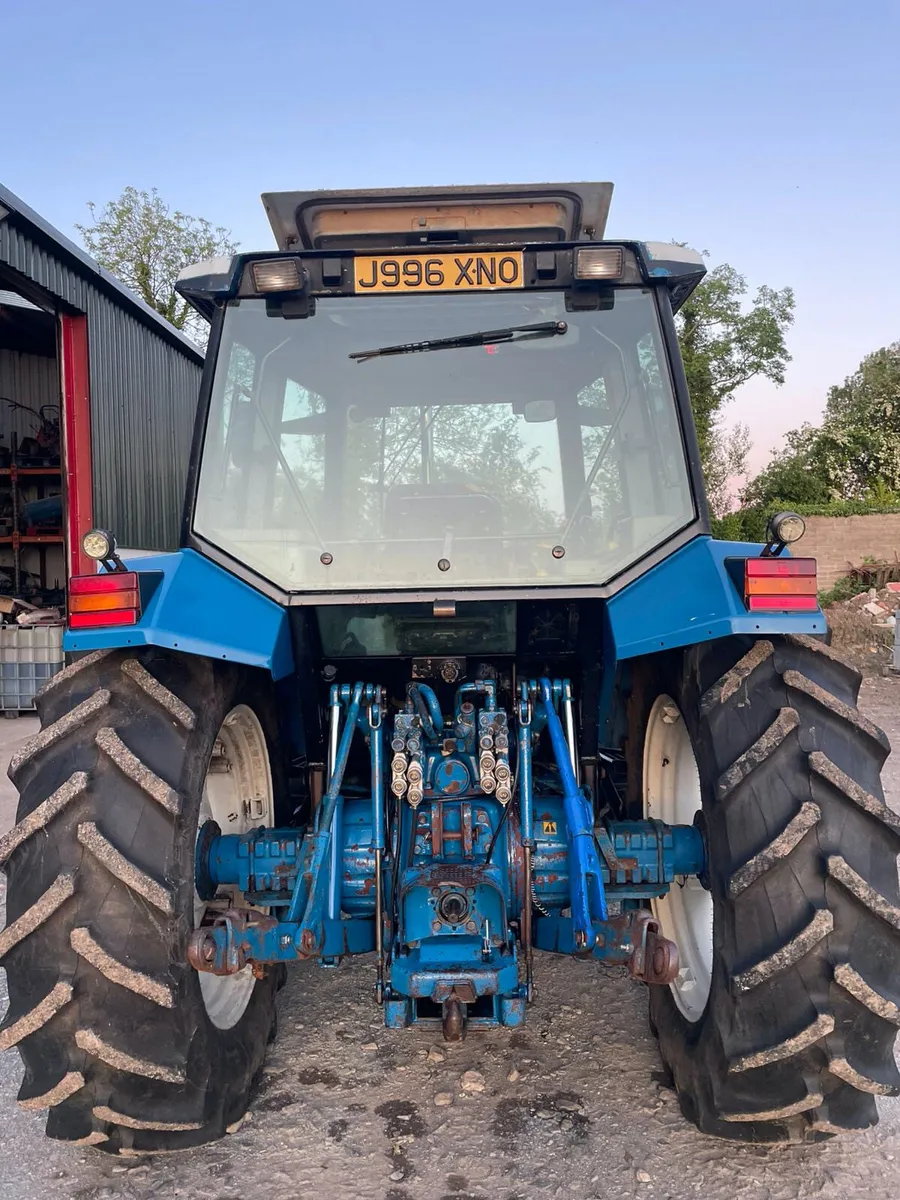 Ford 7840 Tractor - Image 3