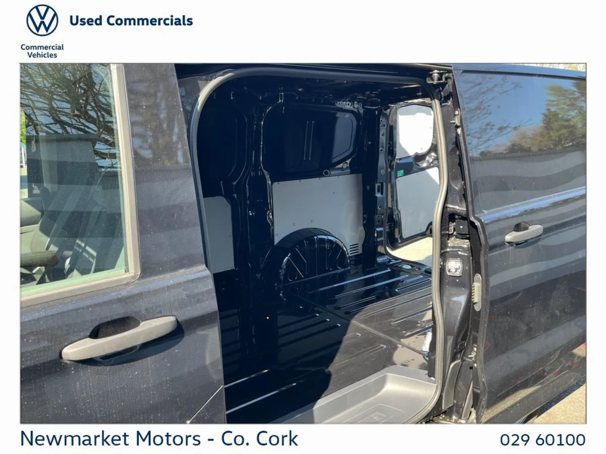 Volkswagen Transporter Short Wheel Base Trendline - Image 4