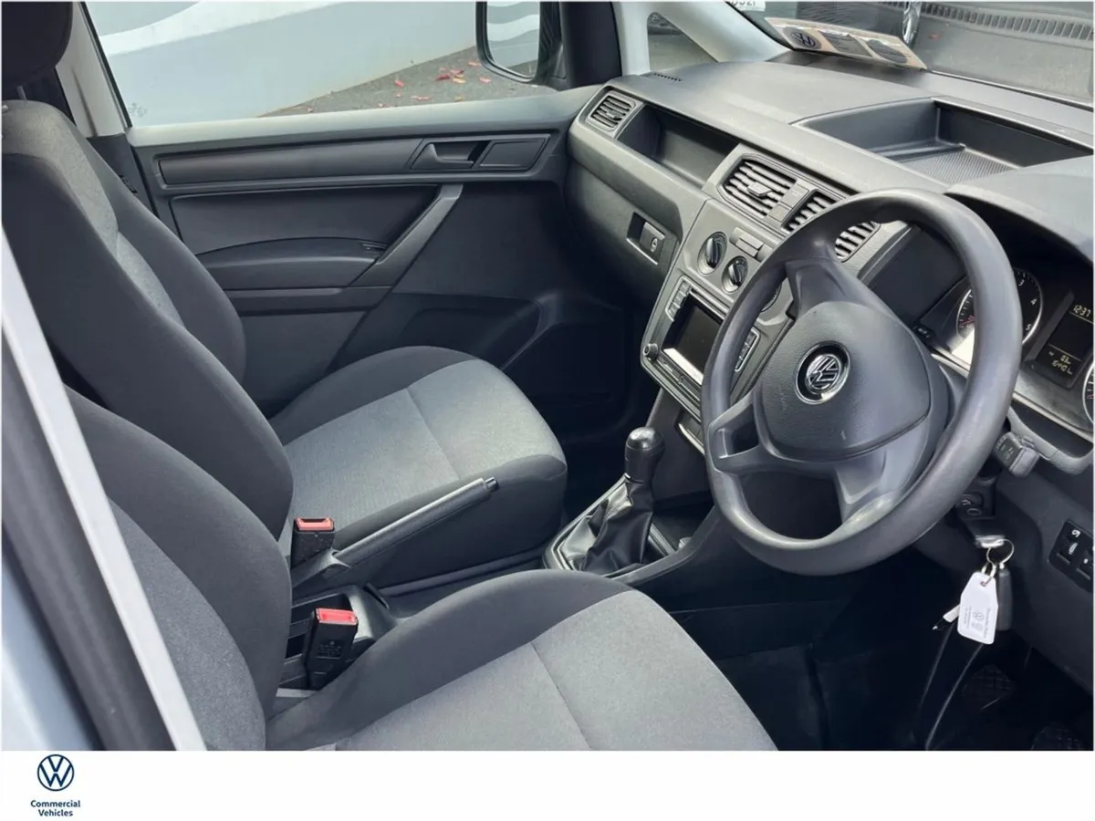 Volkswagen Caddy Maxi 2.0tdi 102BHP 5 Speed Long - Image 2