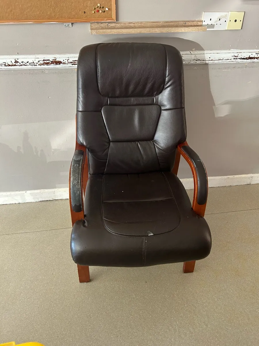 Armchair - Image 2