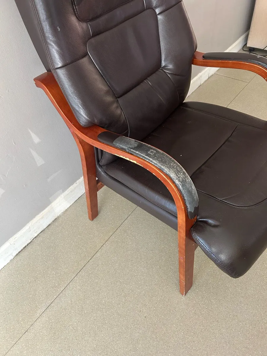 Armchair - Image 3