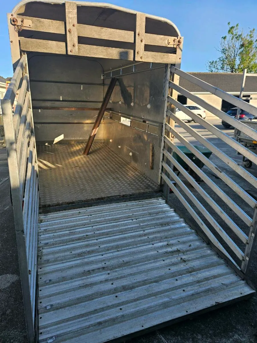 Sheep Trailer - Image 2