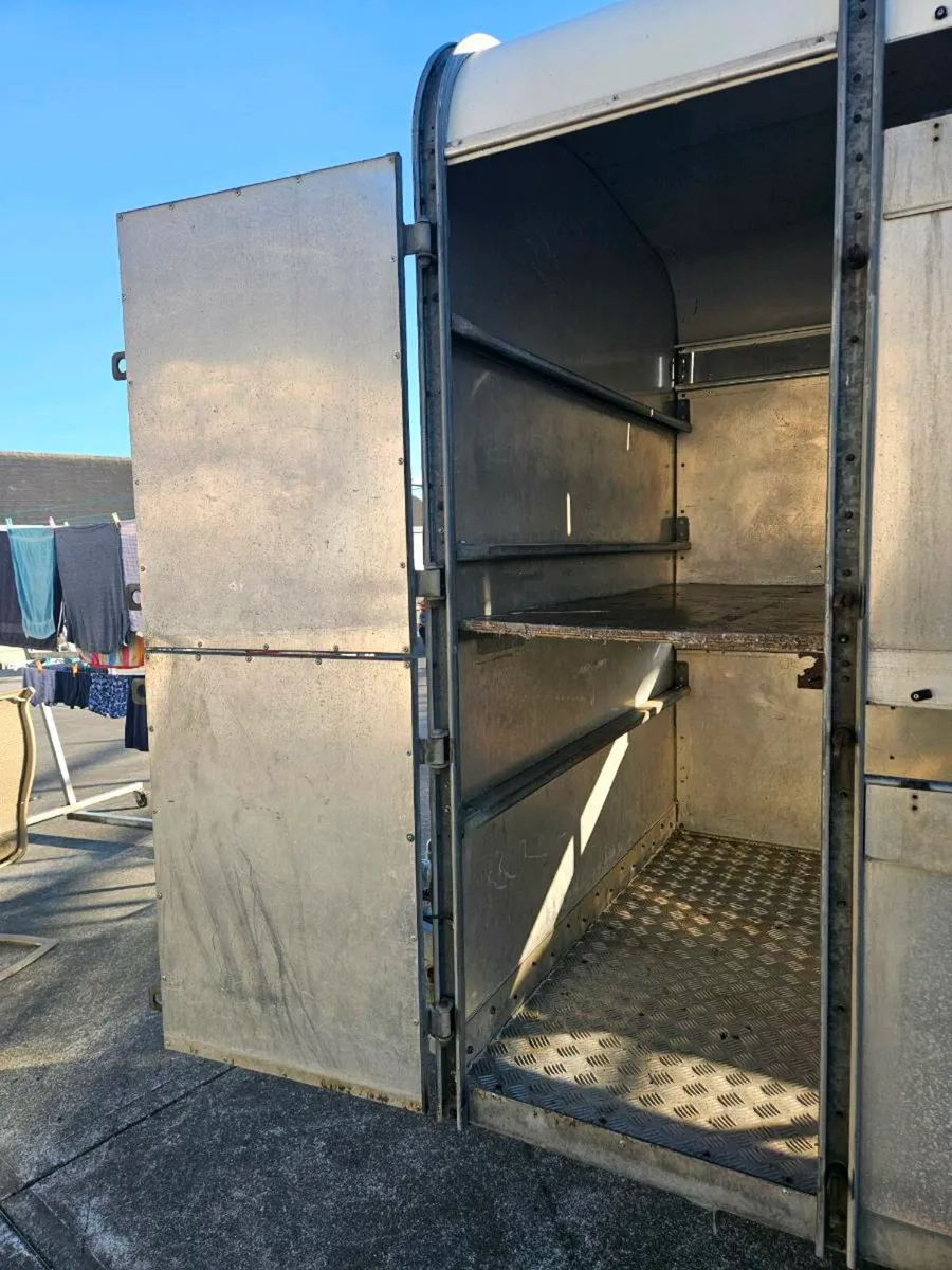 Sheep Trailer - Image 4