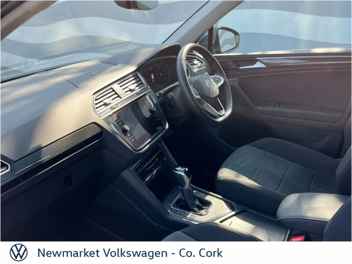 Volkswagen Tiguan Elegance 2.0tdi 150BHP DSG Auto - Image 4