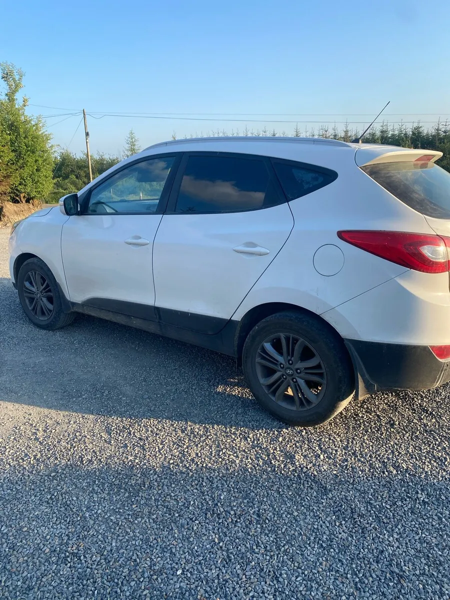 Hyundai ix35 - Image 2