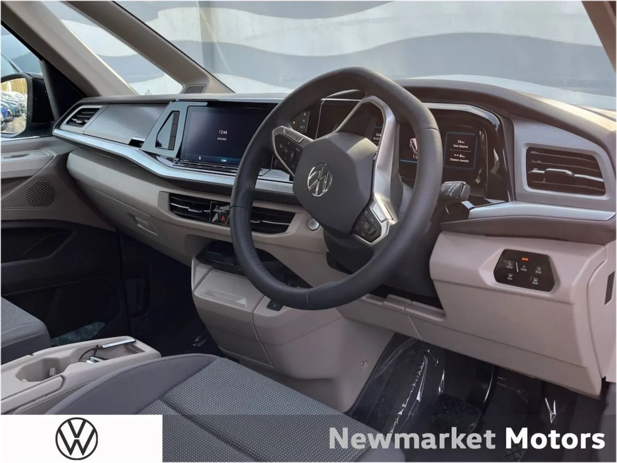 Volkswagen Multivan 7 Seater Life 1.5tsi 240BHP A - Image 2