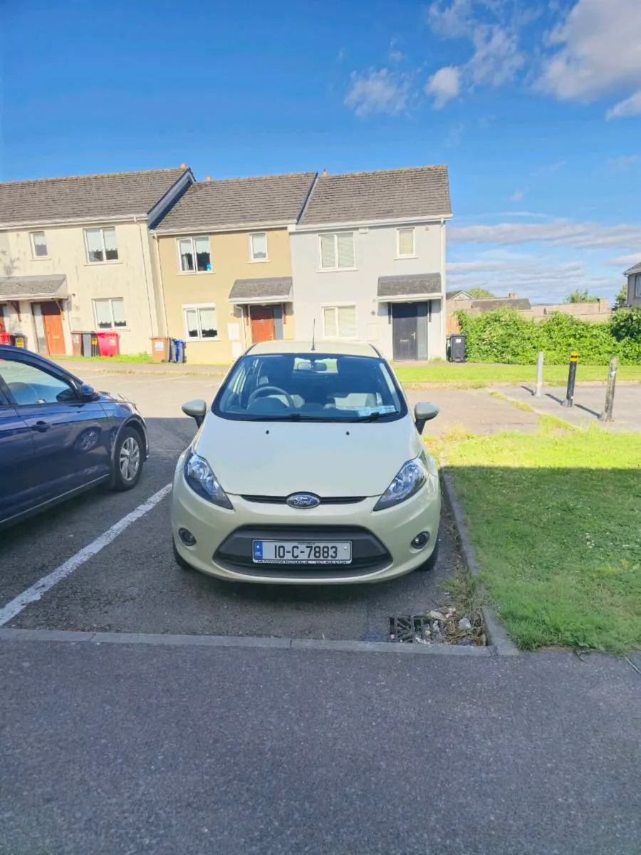 Ford Fiesta 2010 1.25 - Image 1