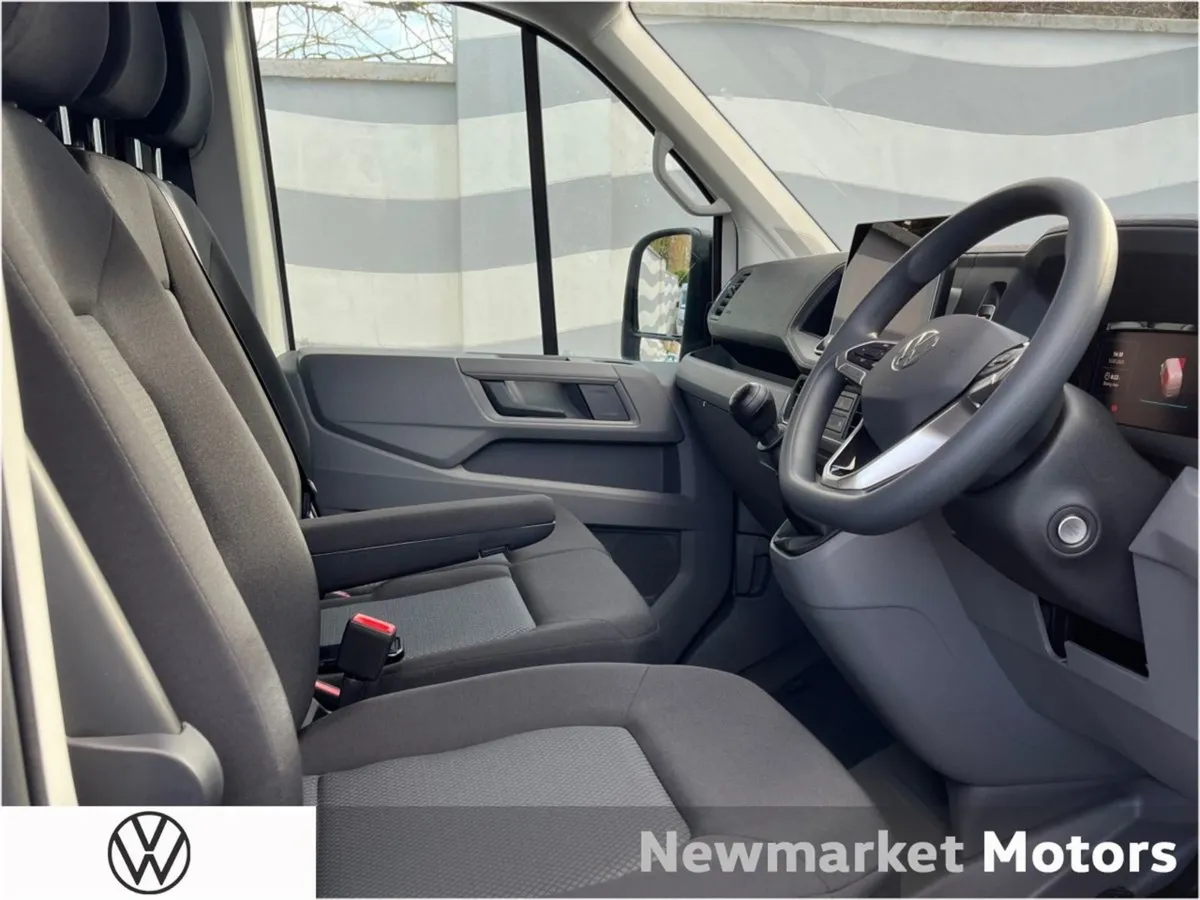 Volkswagen Crafter 35 Trendline High Roof Medium - Image 2