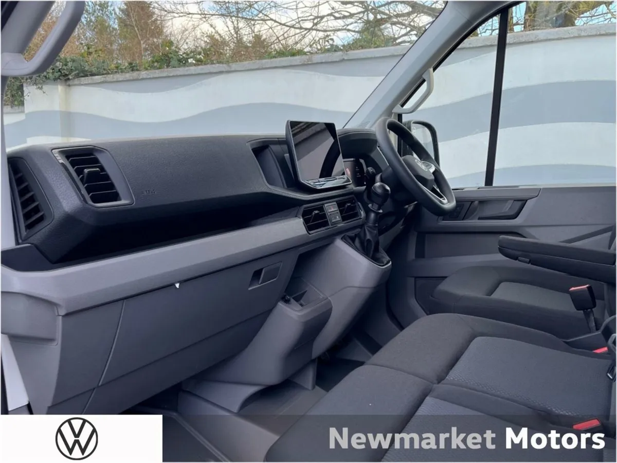 Volkswagen Crafter 35 Trendline High Roof Medium - Image 4
