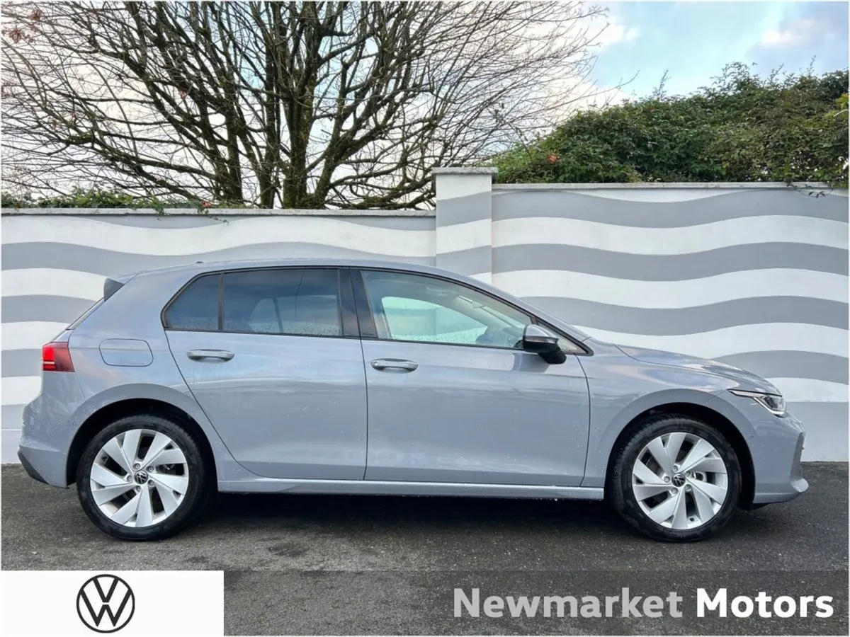 Volkswagen Golf Edition 75 2.0tdi IN Stock Availa - Image 4