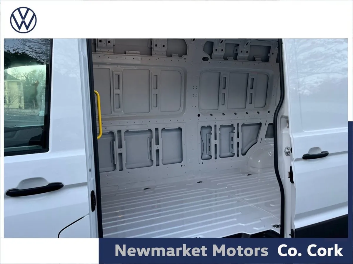Volkswagen Crafter Long Wheel Base 35 Trendline 1 - Image 4