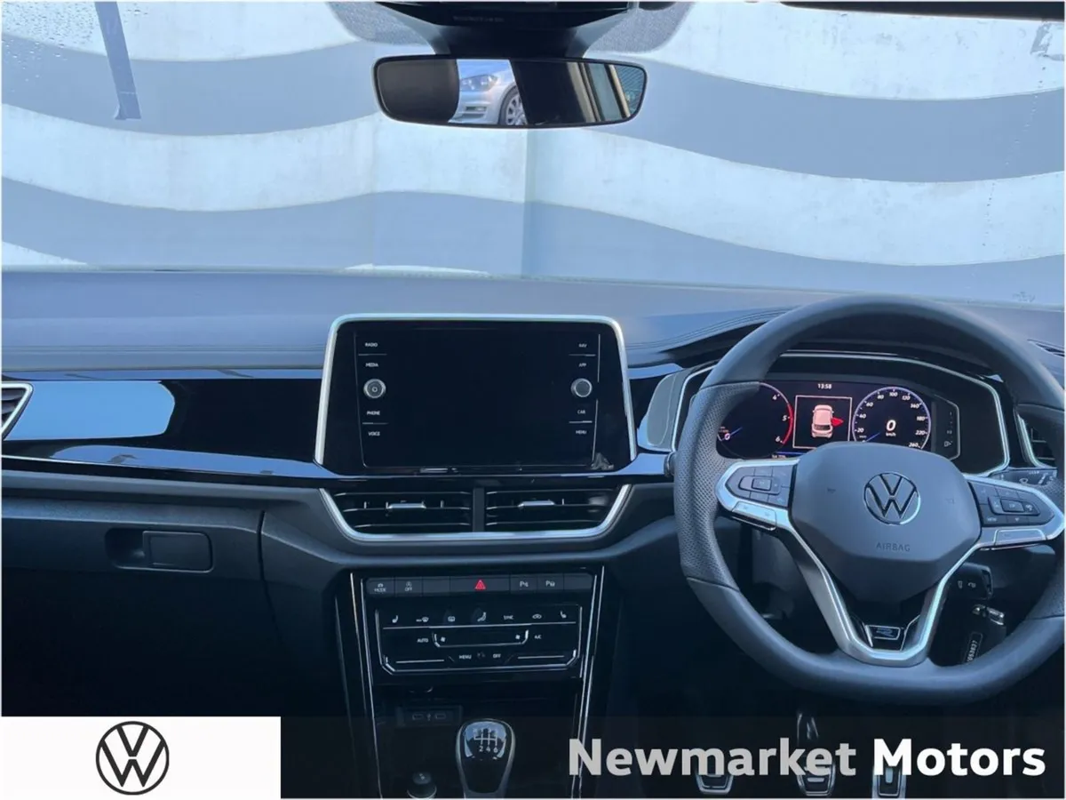 Volkswagen T-Roc R-line 2.0tdi 116BHP 6 Speed IN - Image 2