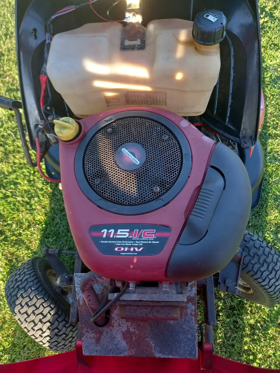 Ride on lawnmower - Image 4