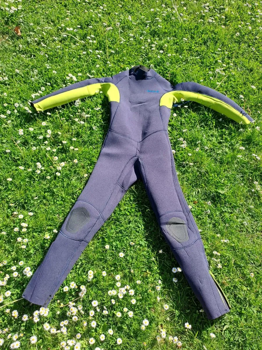 Wetsuit Olaian 14 year old - Image 1