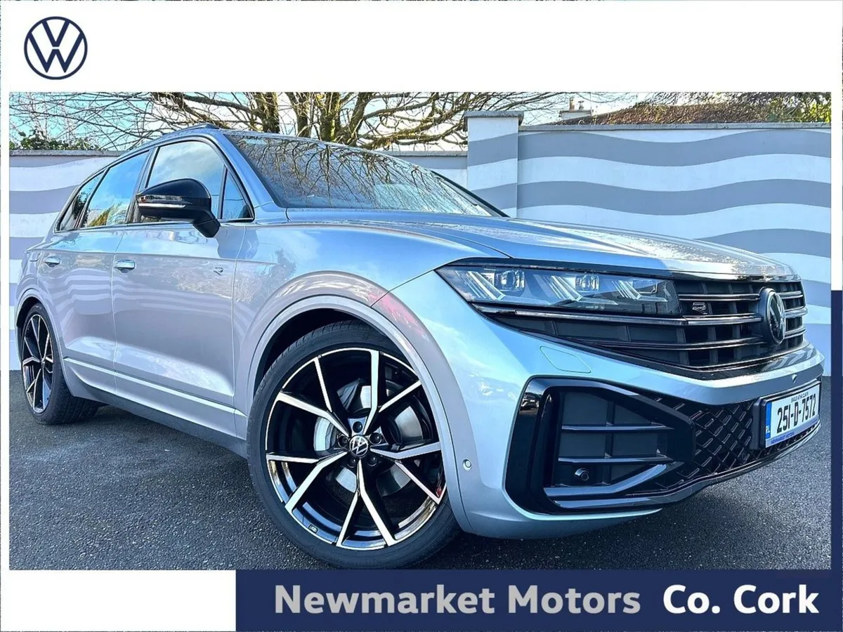 Volkswagen Touareg R-line 3.0tdi Passanger 5 Seat - Image 1