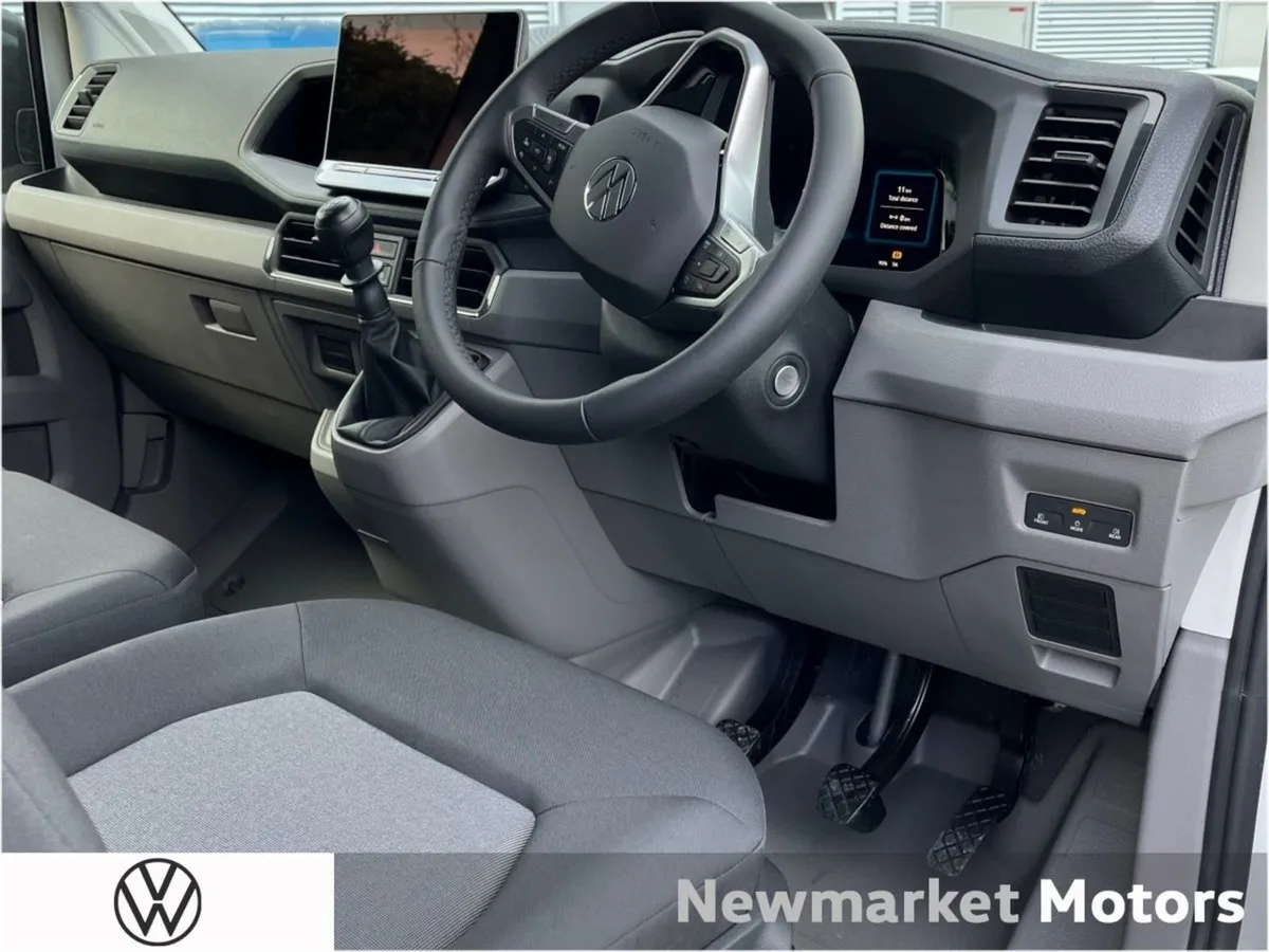 Volkswagen Crafter New Model Highline 30 Medium W - Image 2