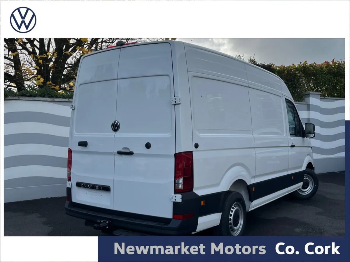 Volkswagen Crafter New Model Highline 30 Medium W - Image 3